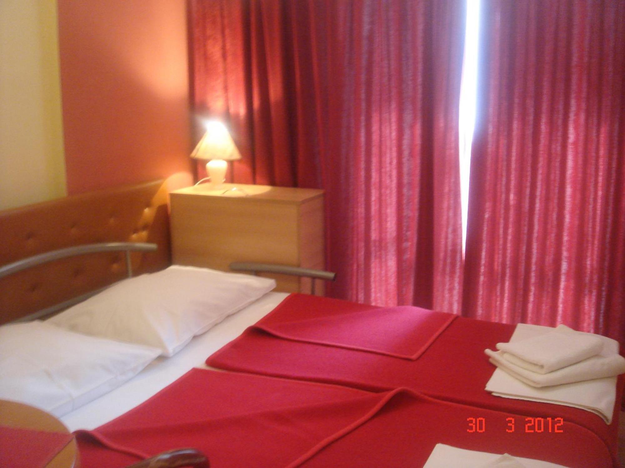 Aparthotel Pecic グラダツ エクステリア 写真