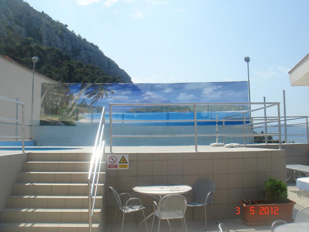 Aparthotel Pecic グラダツ エクステリア 写真