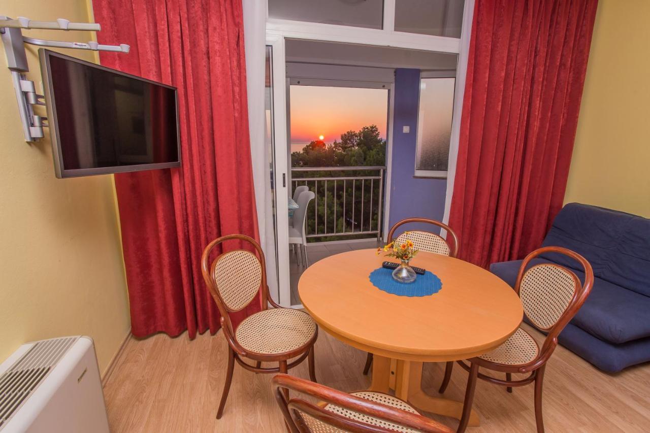 Aparthotel Pecic グラダツ エクステリア 写真